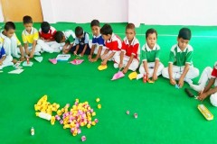 MAA-RANJANA-DEVI-INTERNATIONAL-SCHOOL-KIDS-MAKING-CRAFT-2